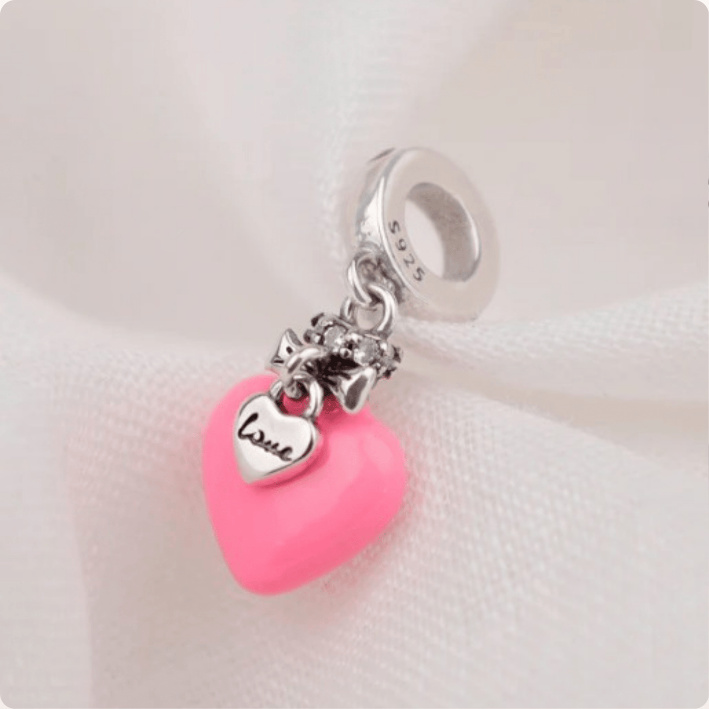 Charm Corazón Rosado de Plata 925 – Elegancia y Amor en un Solo Detalle