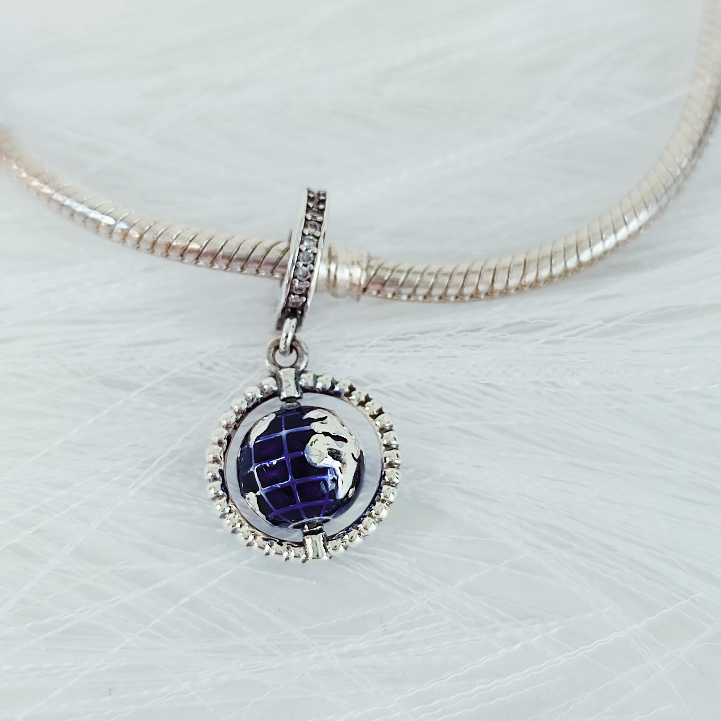 S925 Silber Planet Charm